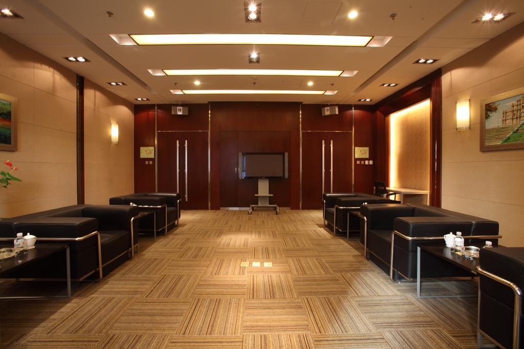 Beijing Wuhuan Hotel Екстер'єр фото