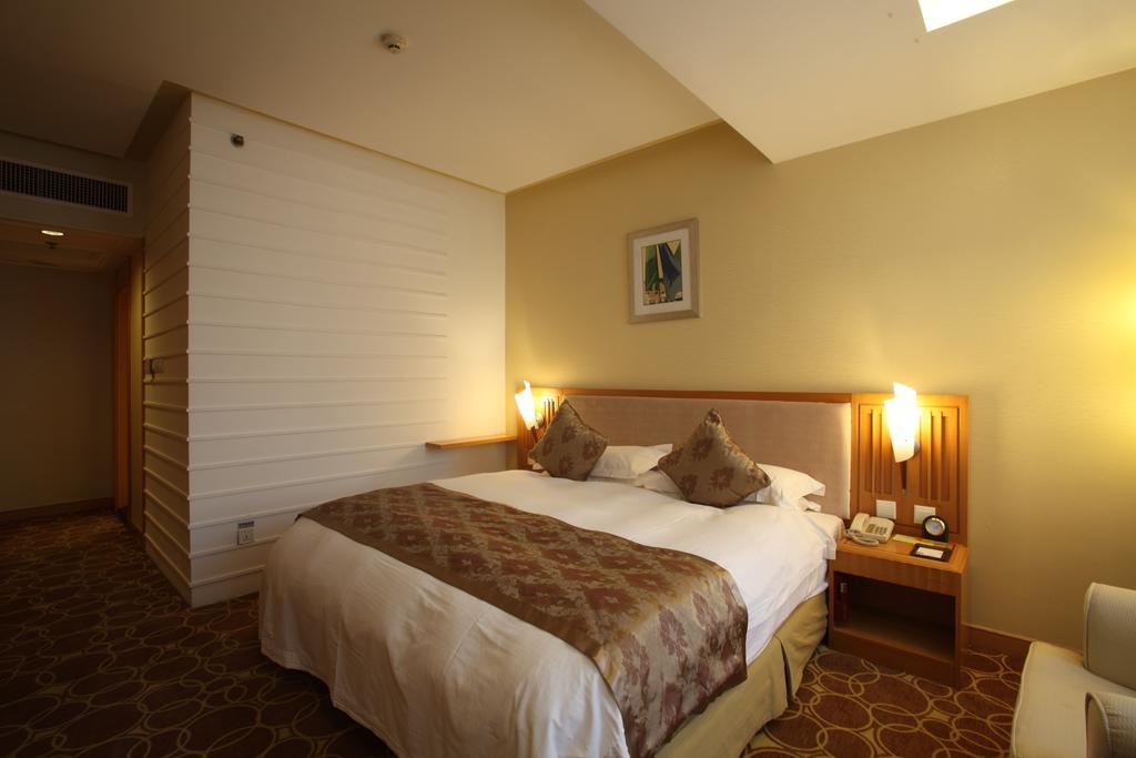 Beijing Wuhuan Hotel Екстер'єр фото