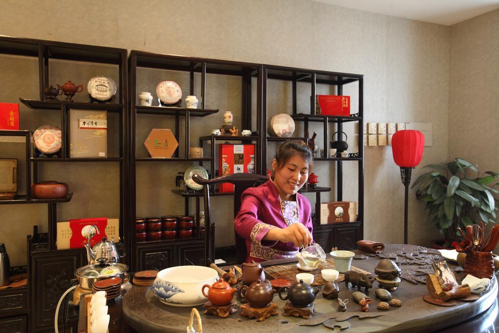Beijing Wuhuan Hotel Екстер'єр фото