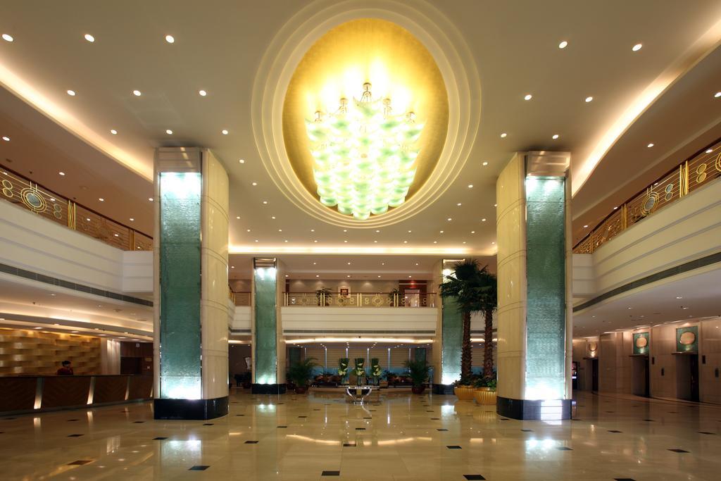 Beijing Wuhuan Hotel Екстер'єр фото