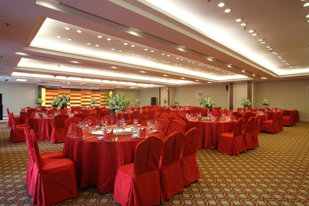 Beijing Wuhuan Hotel Екстер'єр фото