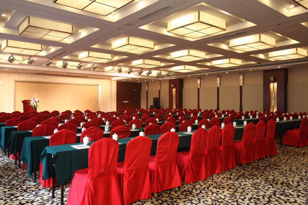 Beijing Wuhuan Hotel Екстер'єр фото